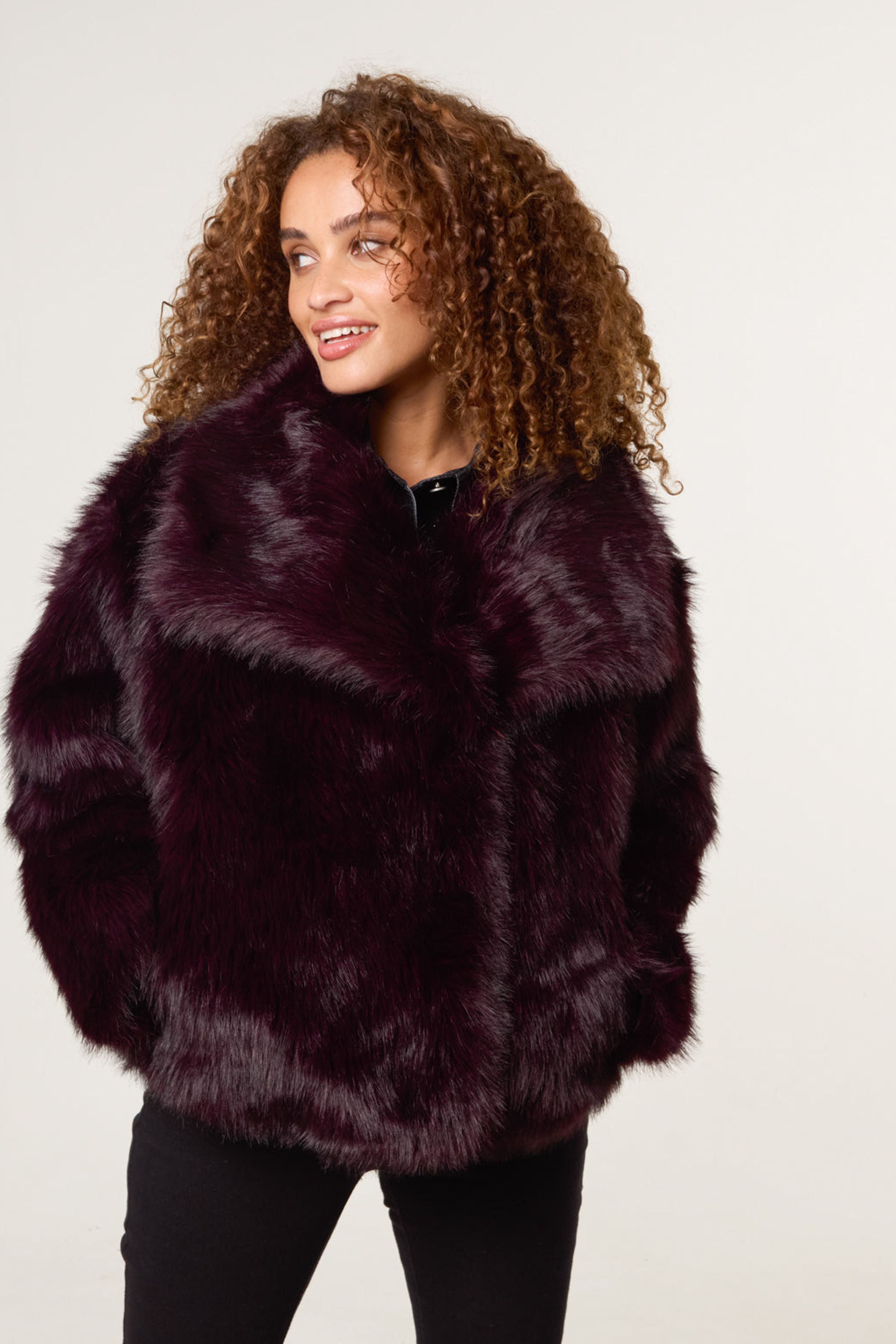 Blue Vanilla Dark Red Short Faux Fur Coat