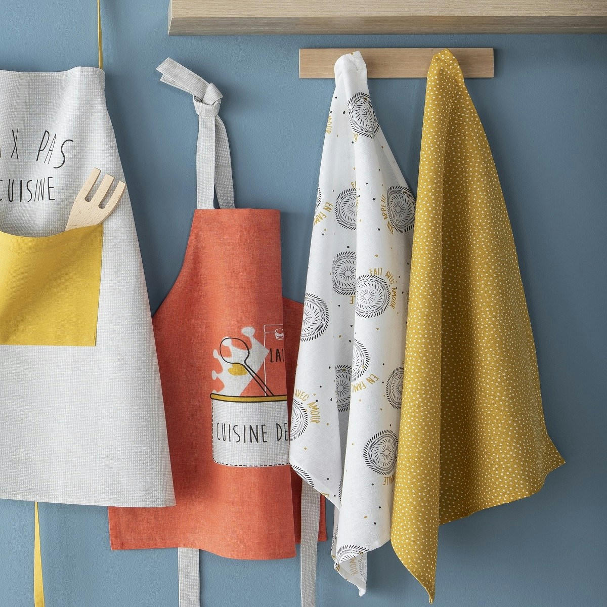 KIDS - Lot tablier de cuisine coton rose 55x55cm + toque