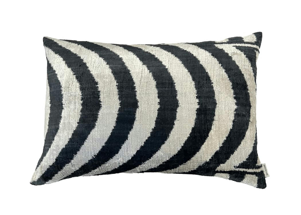 - Housse de coussin velours soie ikat   40x60 multicouleur