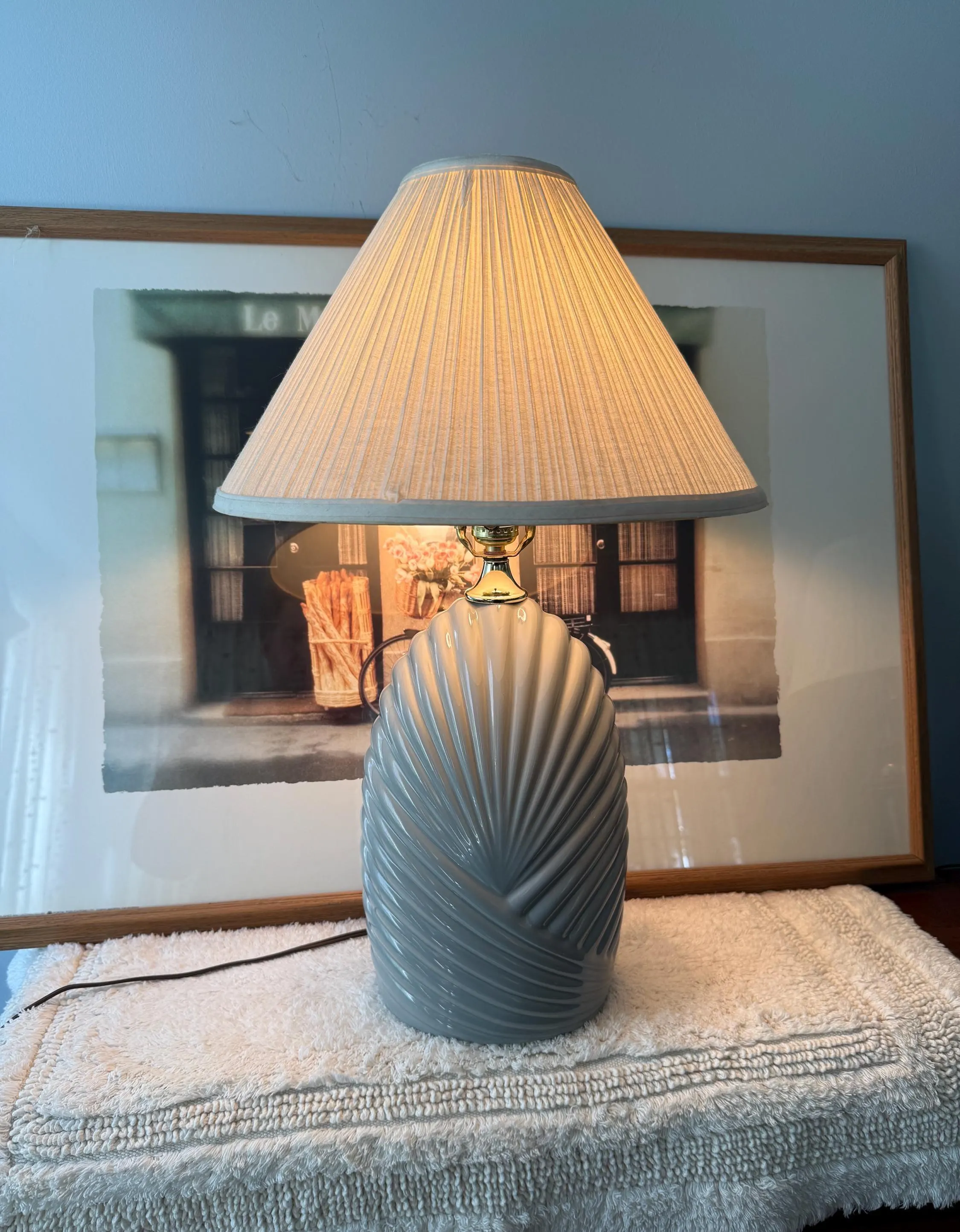 Vintage 1980s Grey Ceramic Shell Table Lamp Base, Retro Art Deco Style Ribbed Nautilus Lamp, Mid Century Modern Nautical Coastal Decor