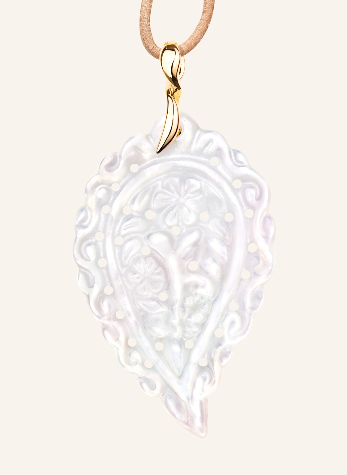 TAMARA COMOLLI Anhänger PENDANT INDIA LARGE MOTHER OF PEARL WHITE aus 18 Karat Gelbgold und Perlmutt