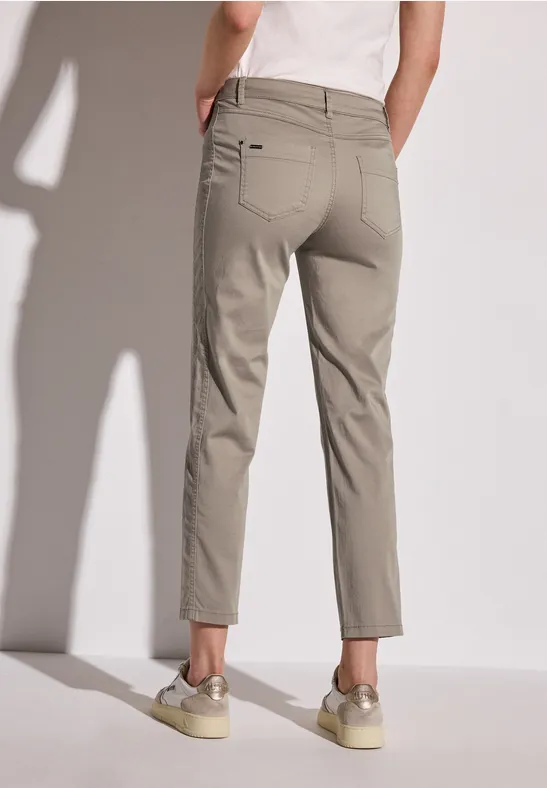 Satin-Hose im Casual Fit