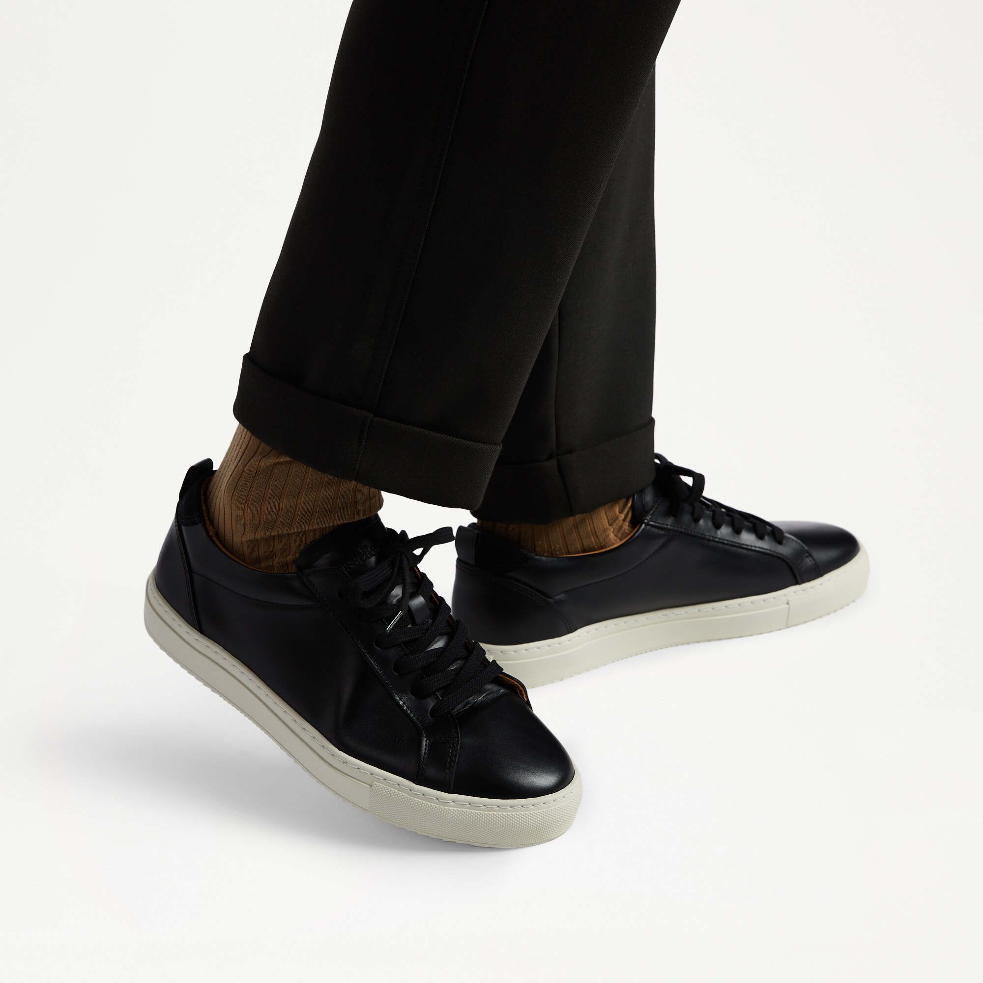 Relay<br>Classic Trainer