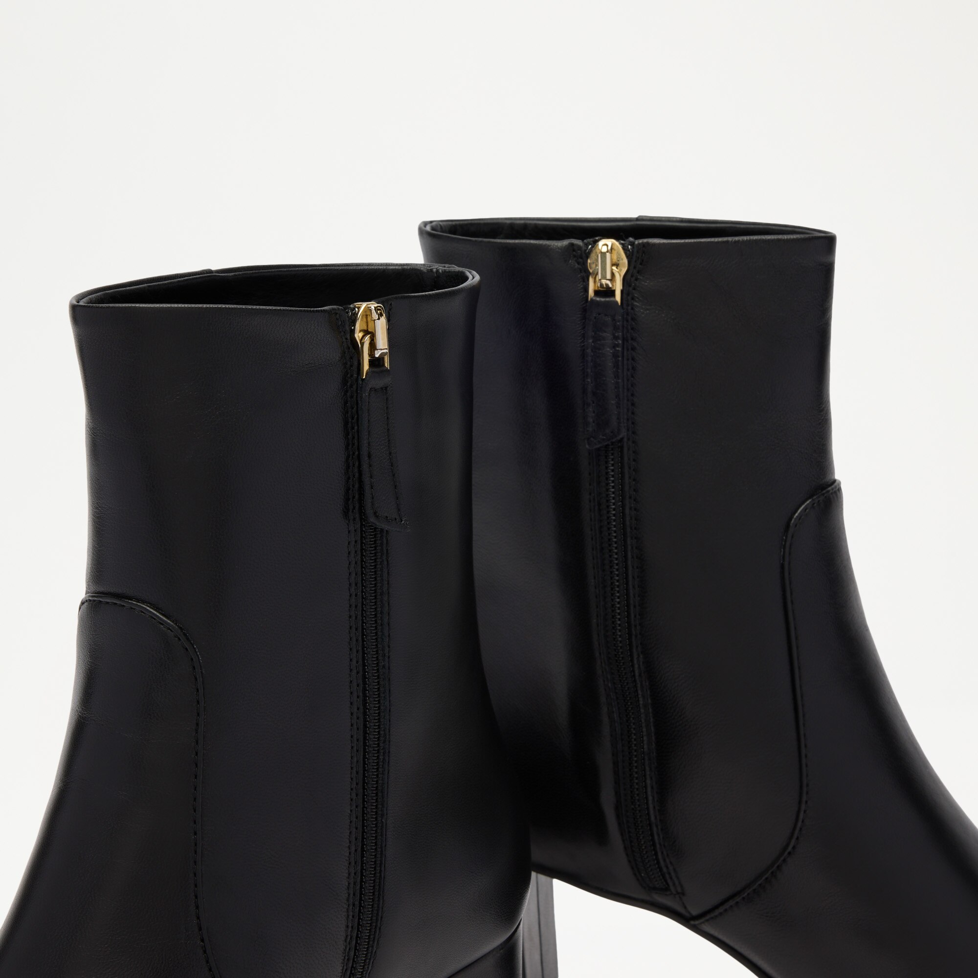 Upton Low<br>Block Heel Ankle Boot
