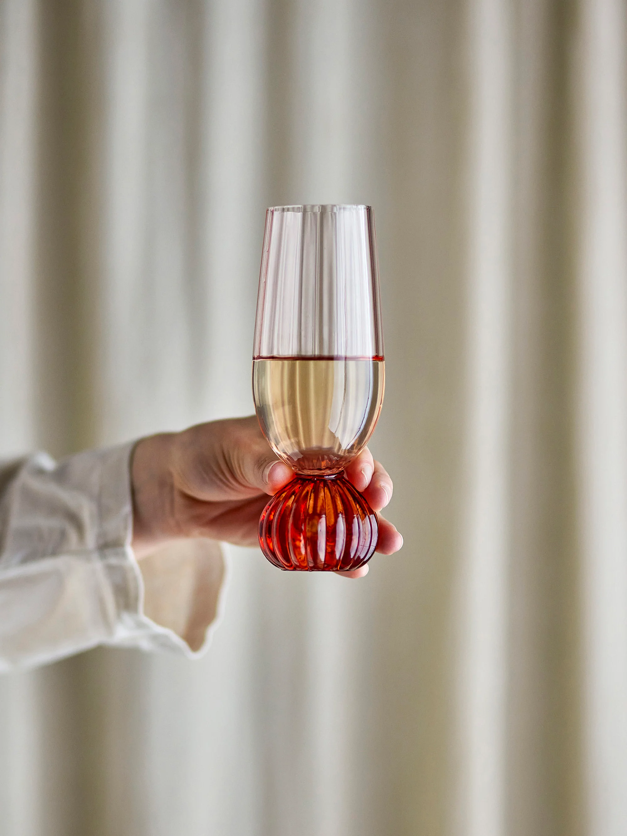 Mundgeblasene Champagnerflöte Taurin