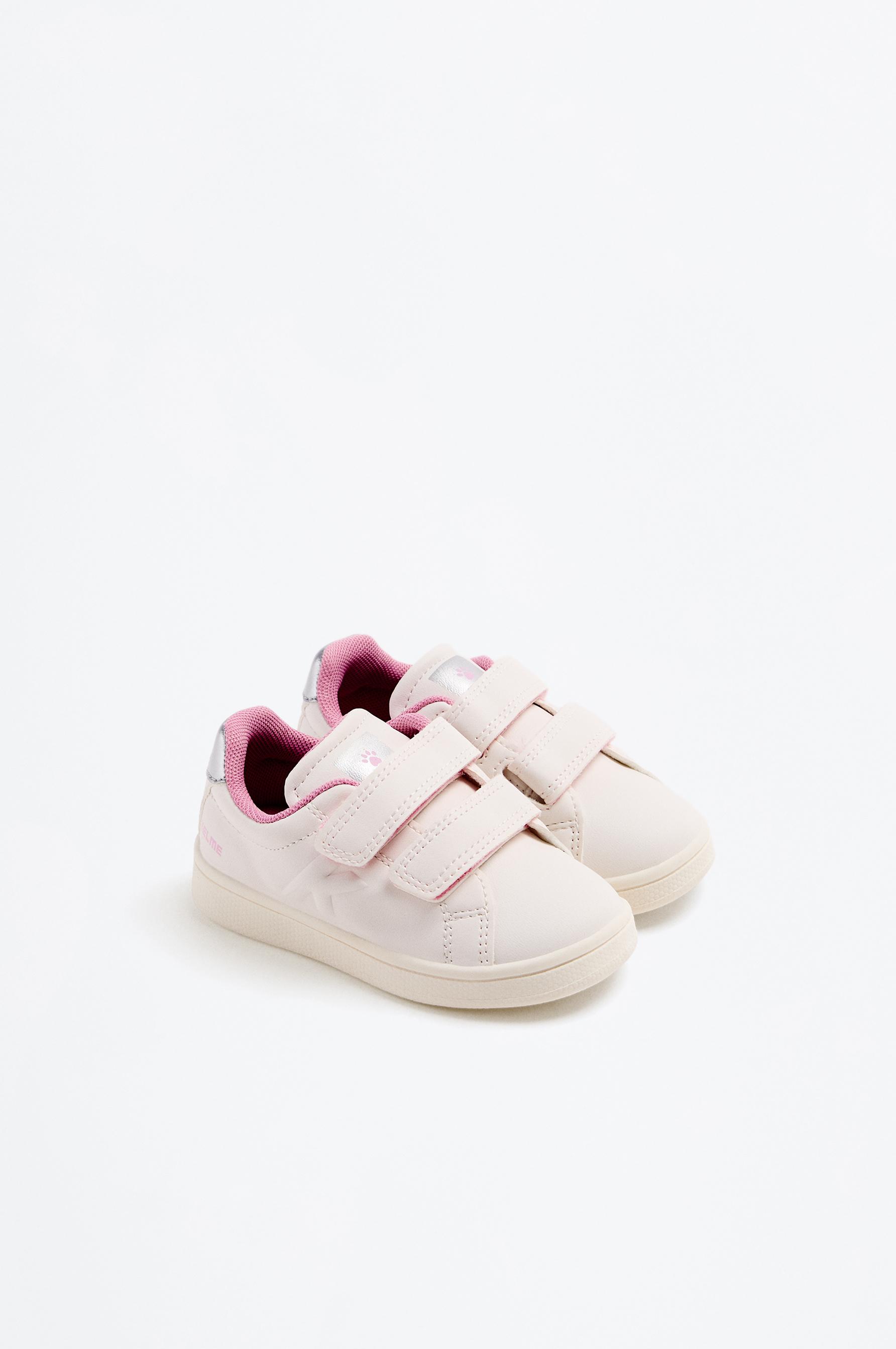 Zapatilla Kelme relieve