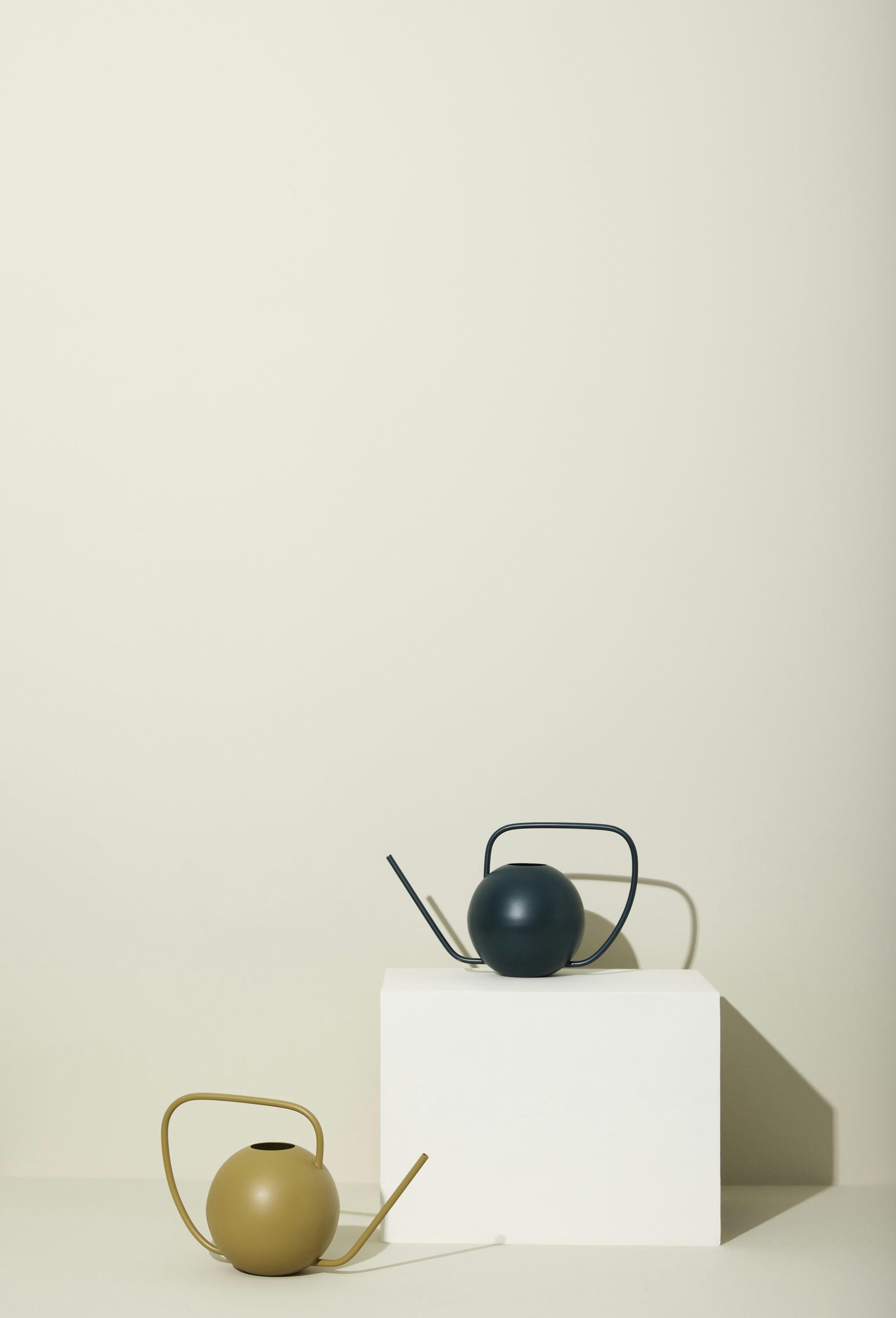 VALE - Arrosoir 1,5L  en métal bleu H20