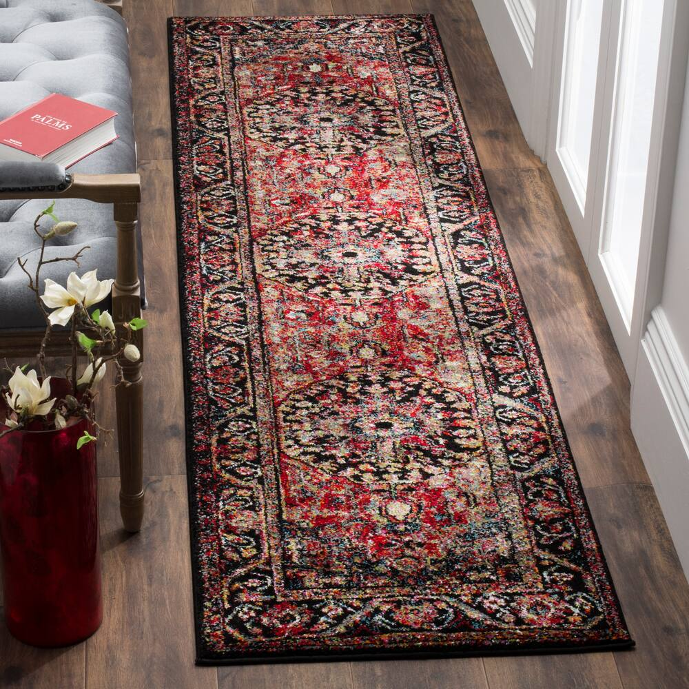 Safavieh Vintage Hamadan 215 Hamadan Rug, Red/Multi