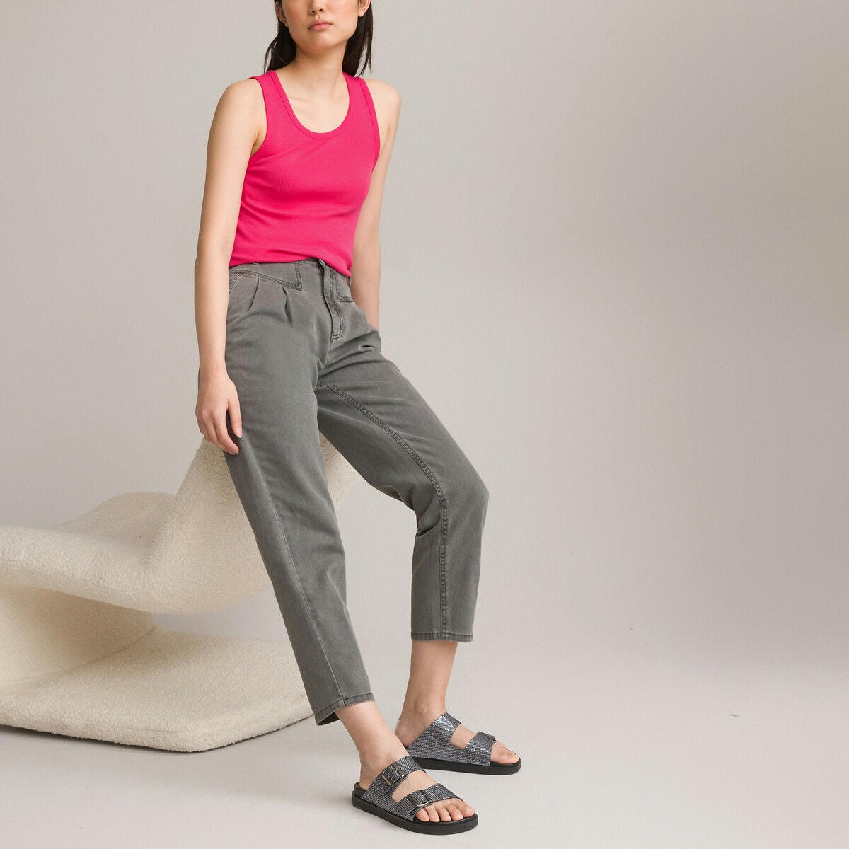 Jean mom à pinces taille haute