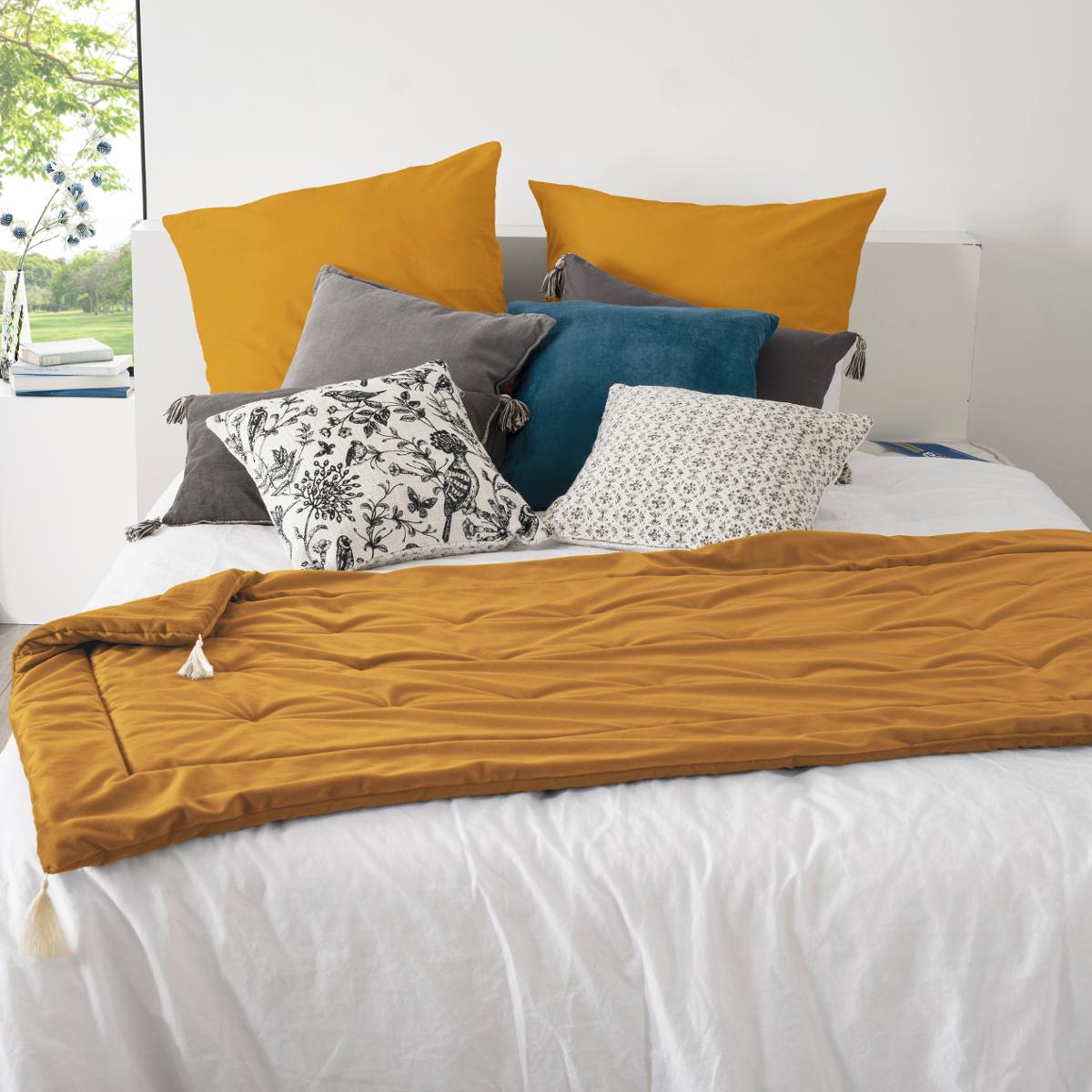 Quilt "Sonia", velvet Mustard yellow, 80x180 cm