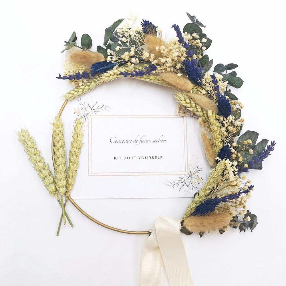 - Kit DIY Couronne murale de fleurs séchées bleu