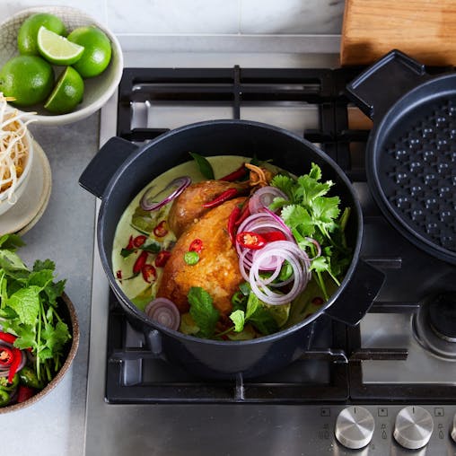 New Stanley Rogers Cast Iron 28Cm / 6.5L French Oven Grill Duo - Onyx