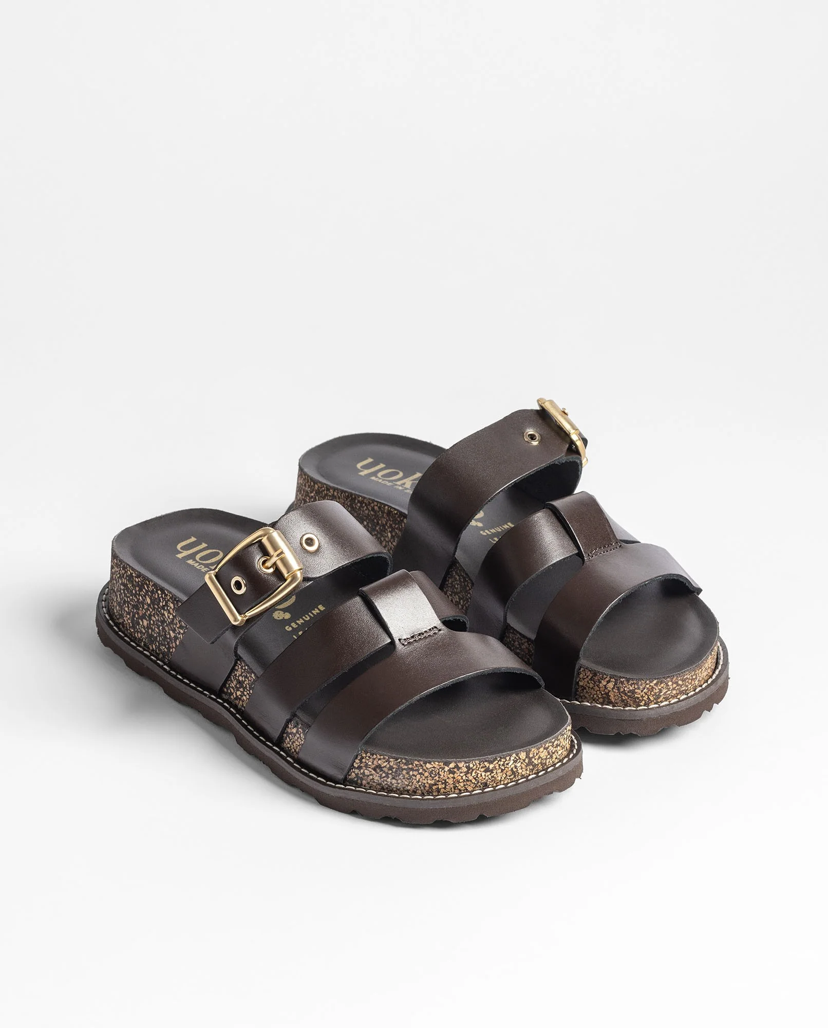 Sandalia plataforma OCA-260 marrón oscuro