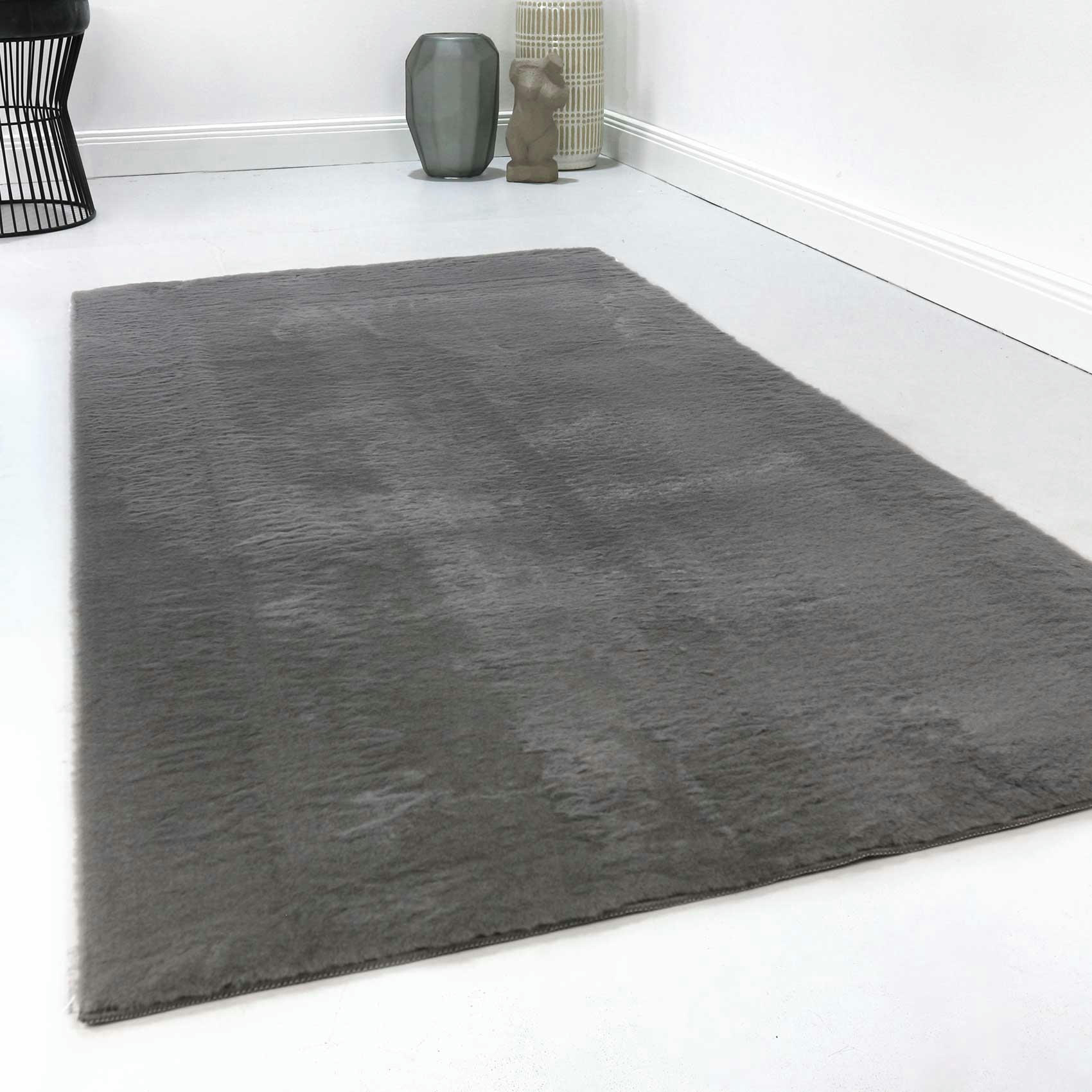 VILLA ROSSO - Tapis tufté mèches rases (15mm) gris anthracite  200x290