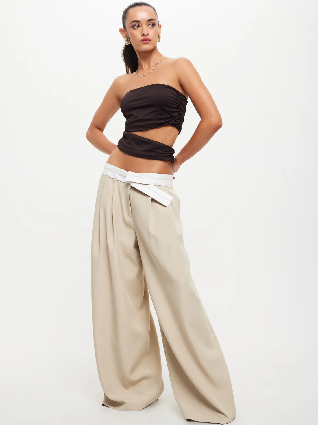 Essence Top