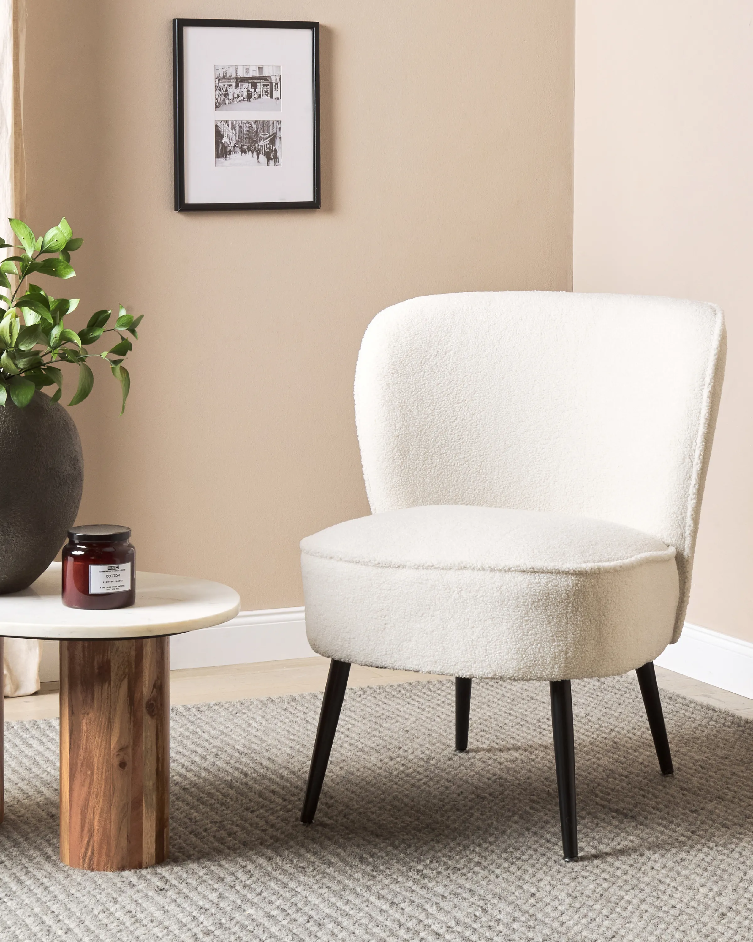 Armchair VOSS Boucle White
