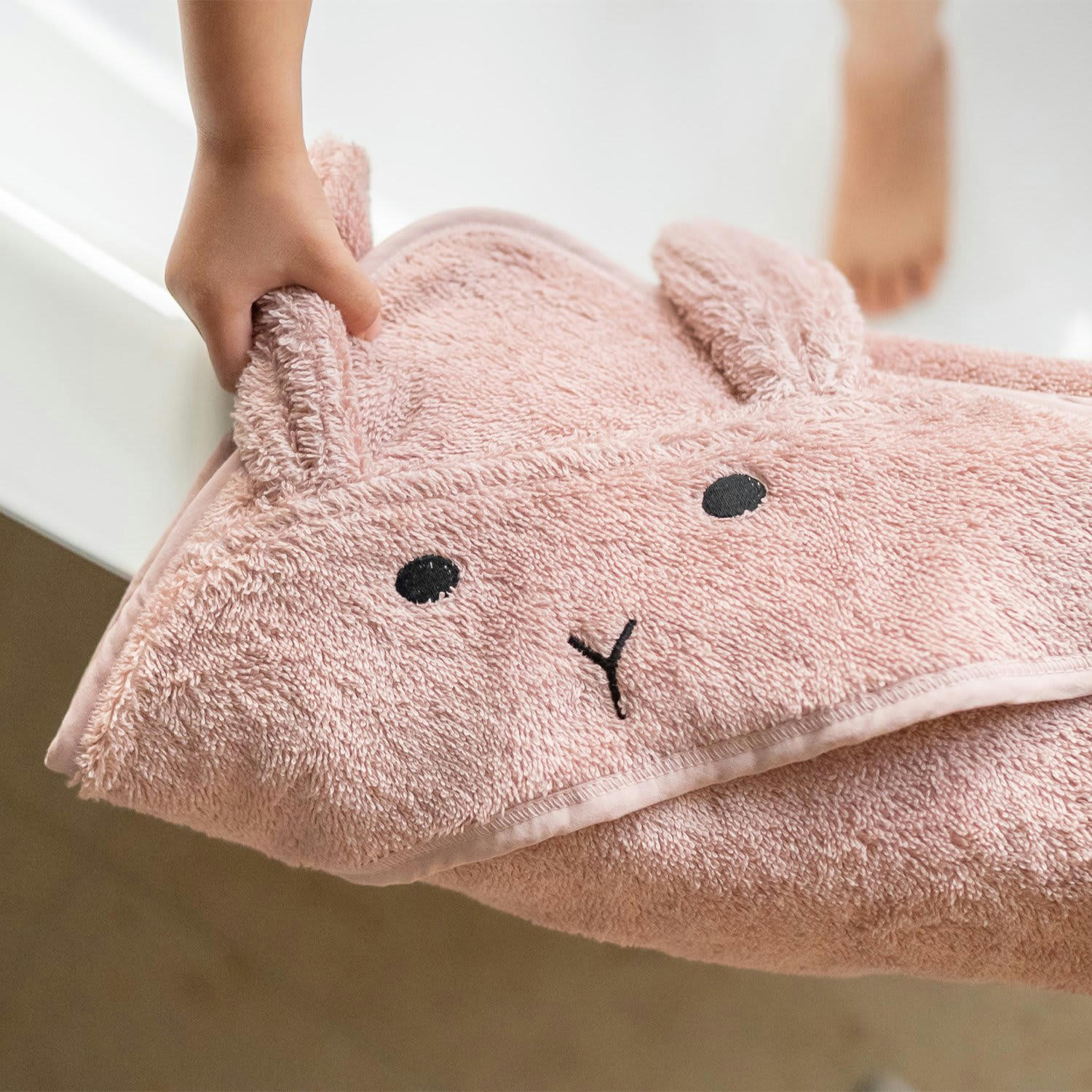 - Serviette à capuche lapin