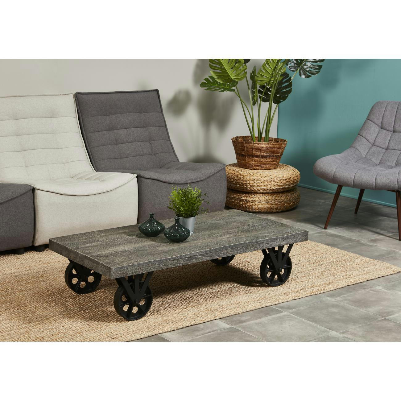 CHENNAI - Table basse gris plateau bois massif pieds métal noir