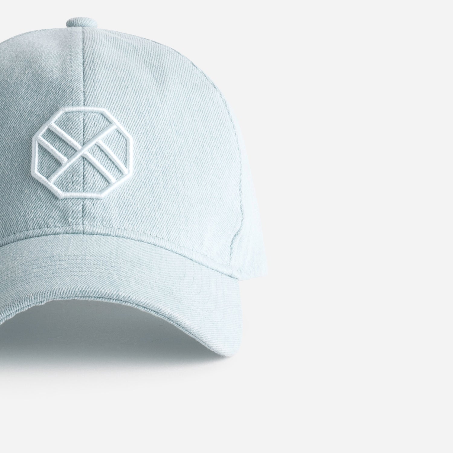 Casquette TEXTO baby blue en toile brodée