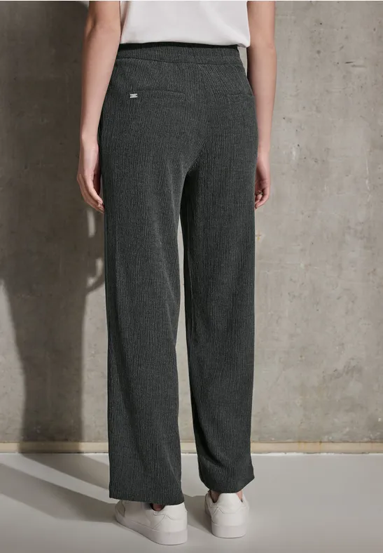 Straight Leg Strukturhose