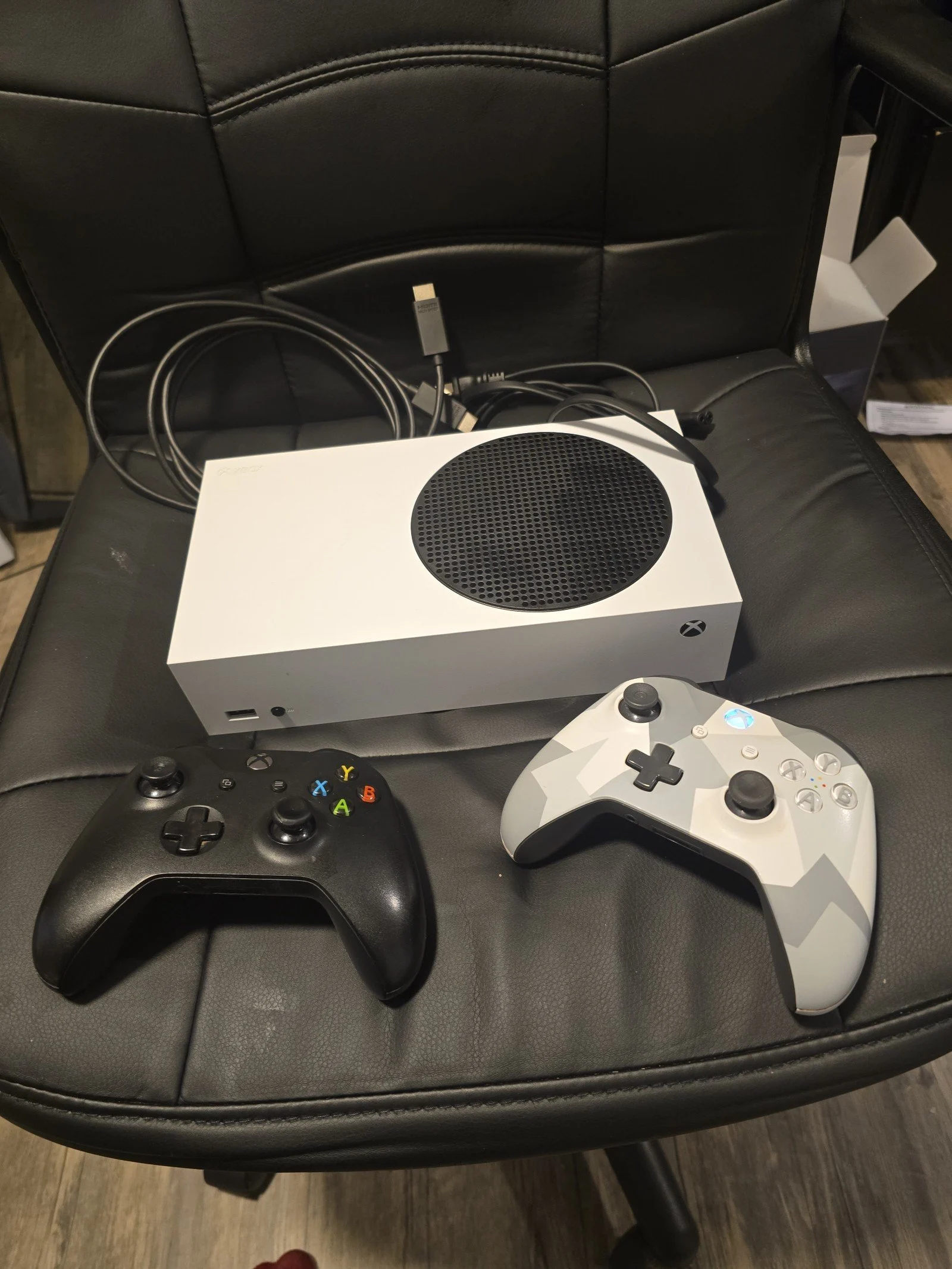Xbox Series S 1 Tb & External Hard drive 1 tb