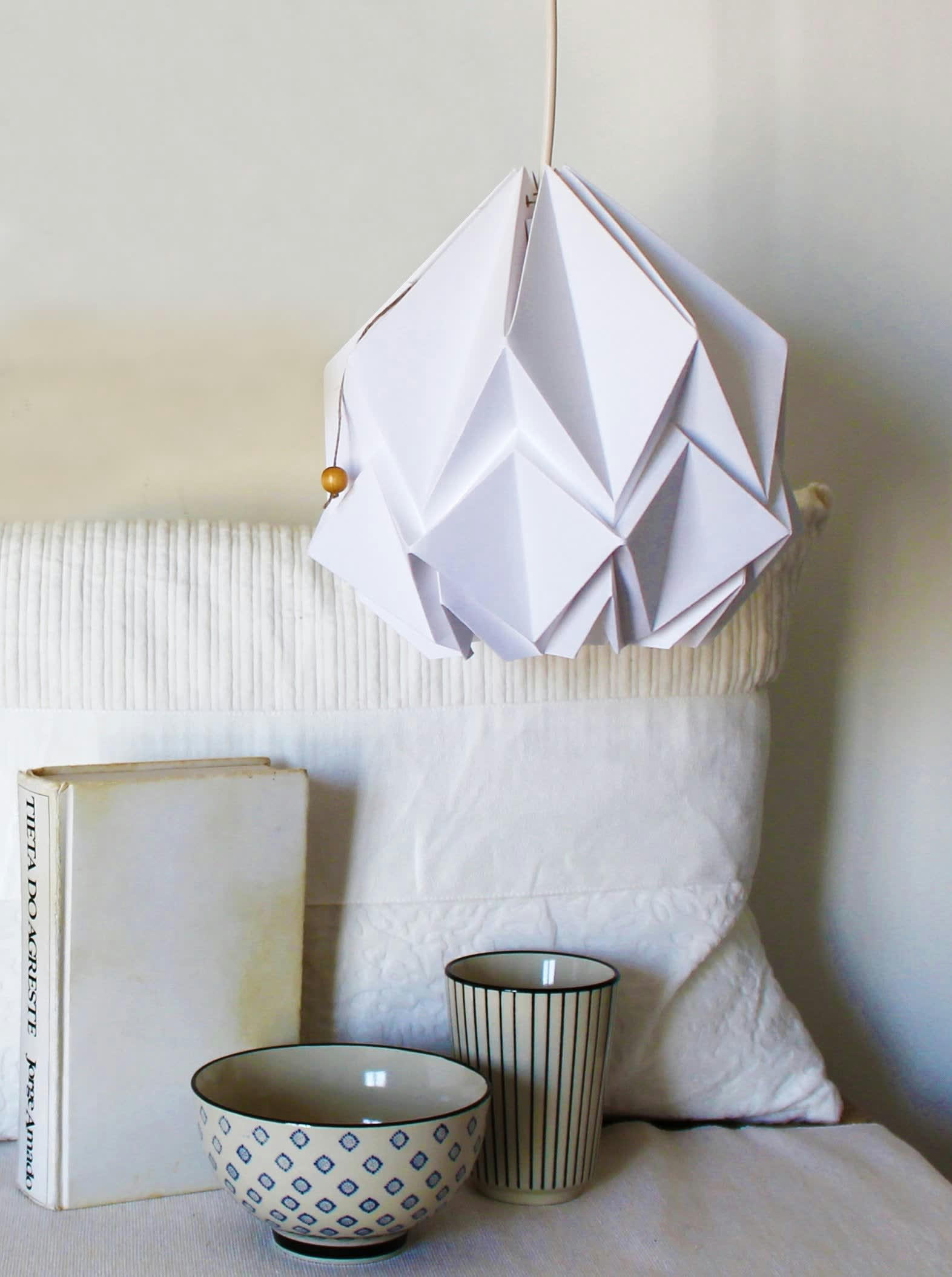 HANAHI - Suspension origami couleur unie en papier taille S