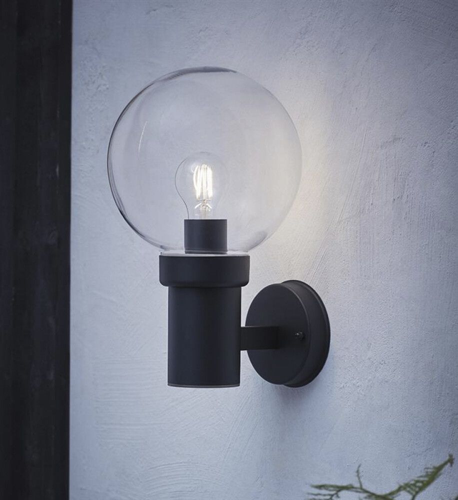 VEGGLAMPE MARKSLÖJD CARIS 1 SVART