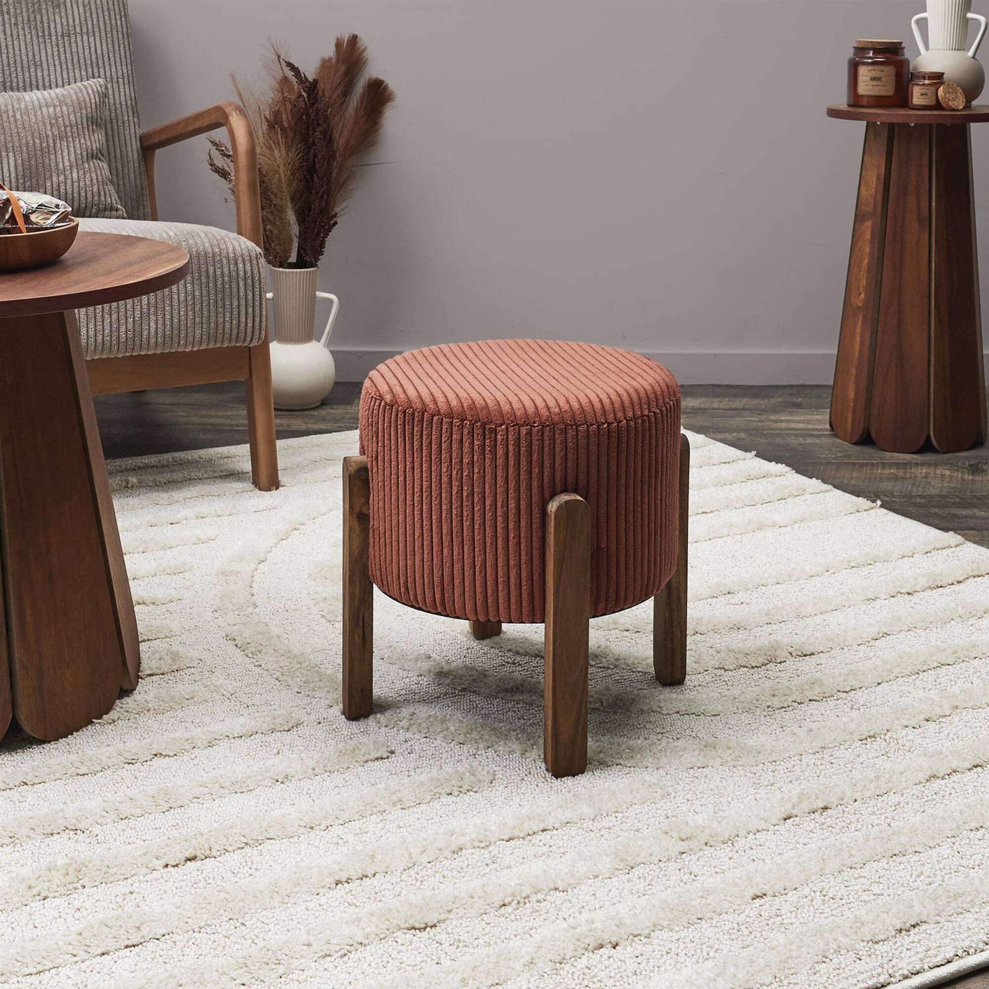 Tabouret cylindrique, pieds en bois