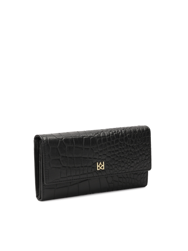 Oblong wallet with embossed pattern