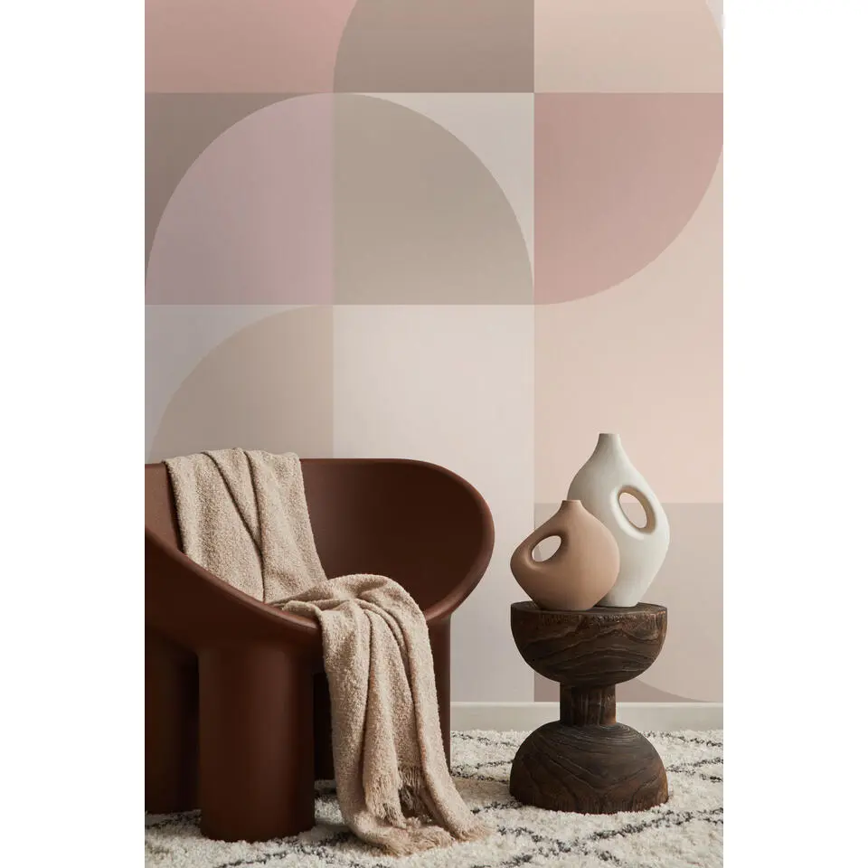 Origin Wallcoverings fotobehang cirkels in Bauhaus stijl beige en roze