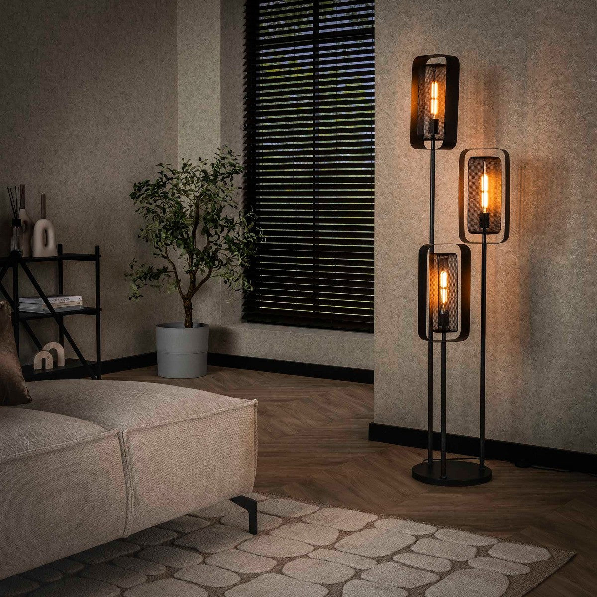 Fraaai - Kasey vloerlamp 3L - artic zwart