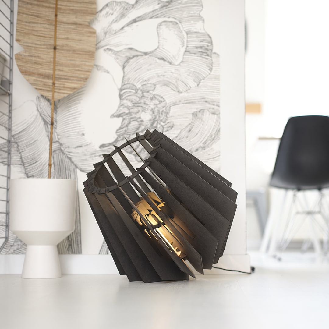 Van Tjalle en Jasper Spot-nik XL vloerlamp - Black
