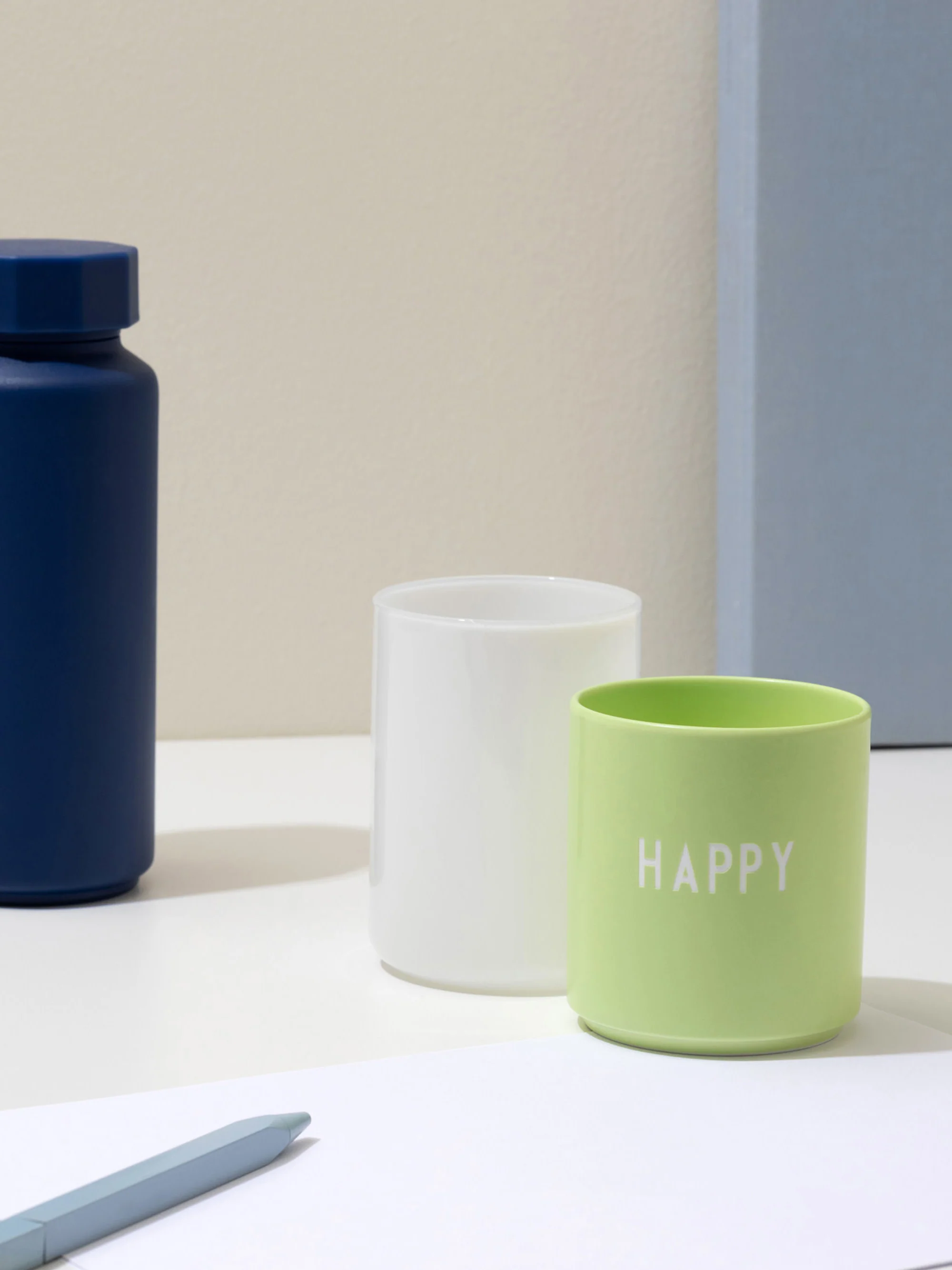 Design-Kaffeebecher Happy