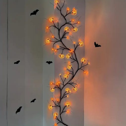 NNETM Enchanted Grove Halloween Lights: Willow Whispers