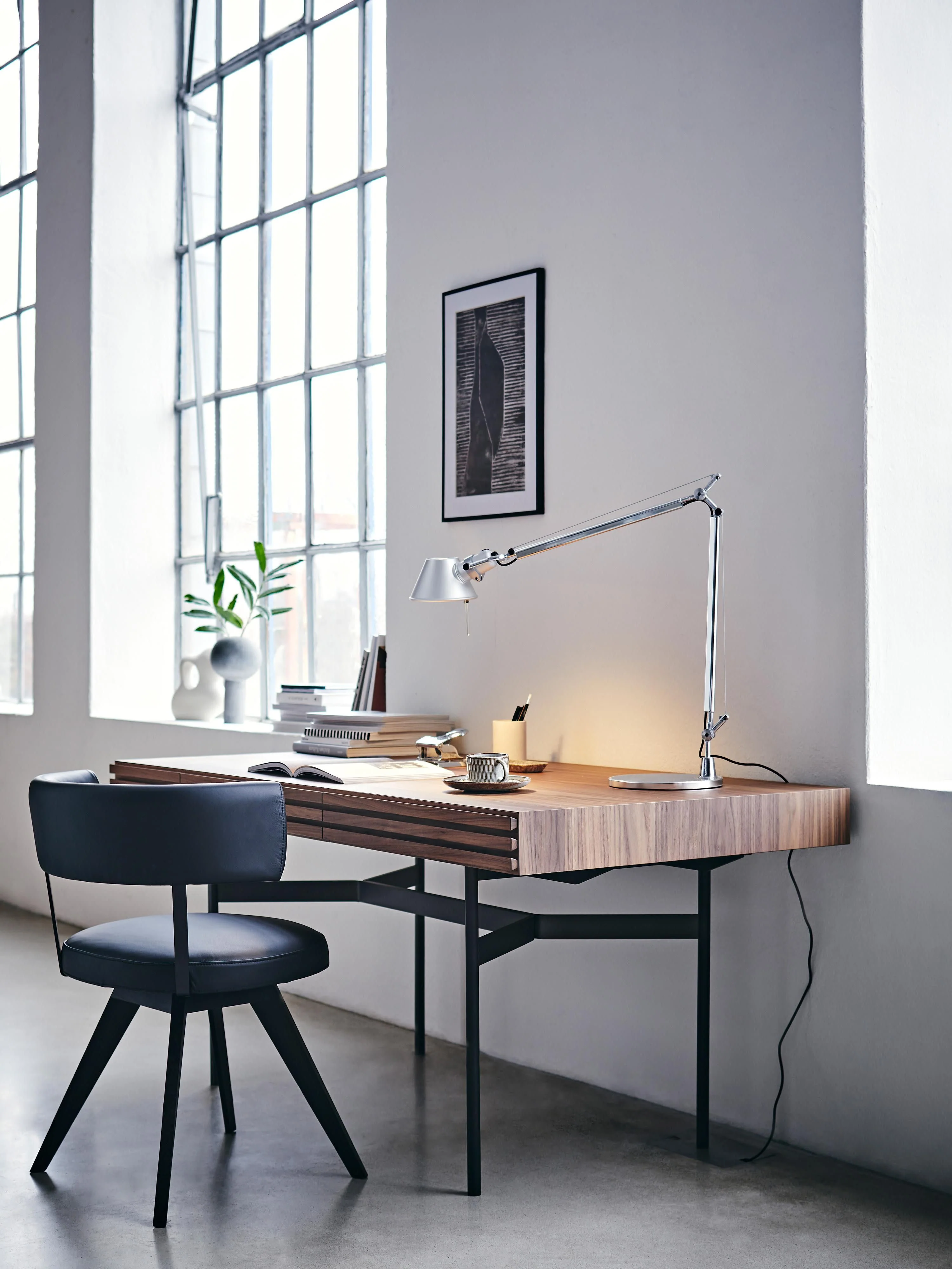 Große verstellbare Schreibtischlampe Tolomeo
