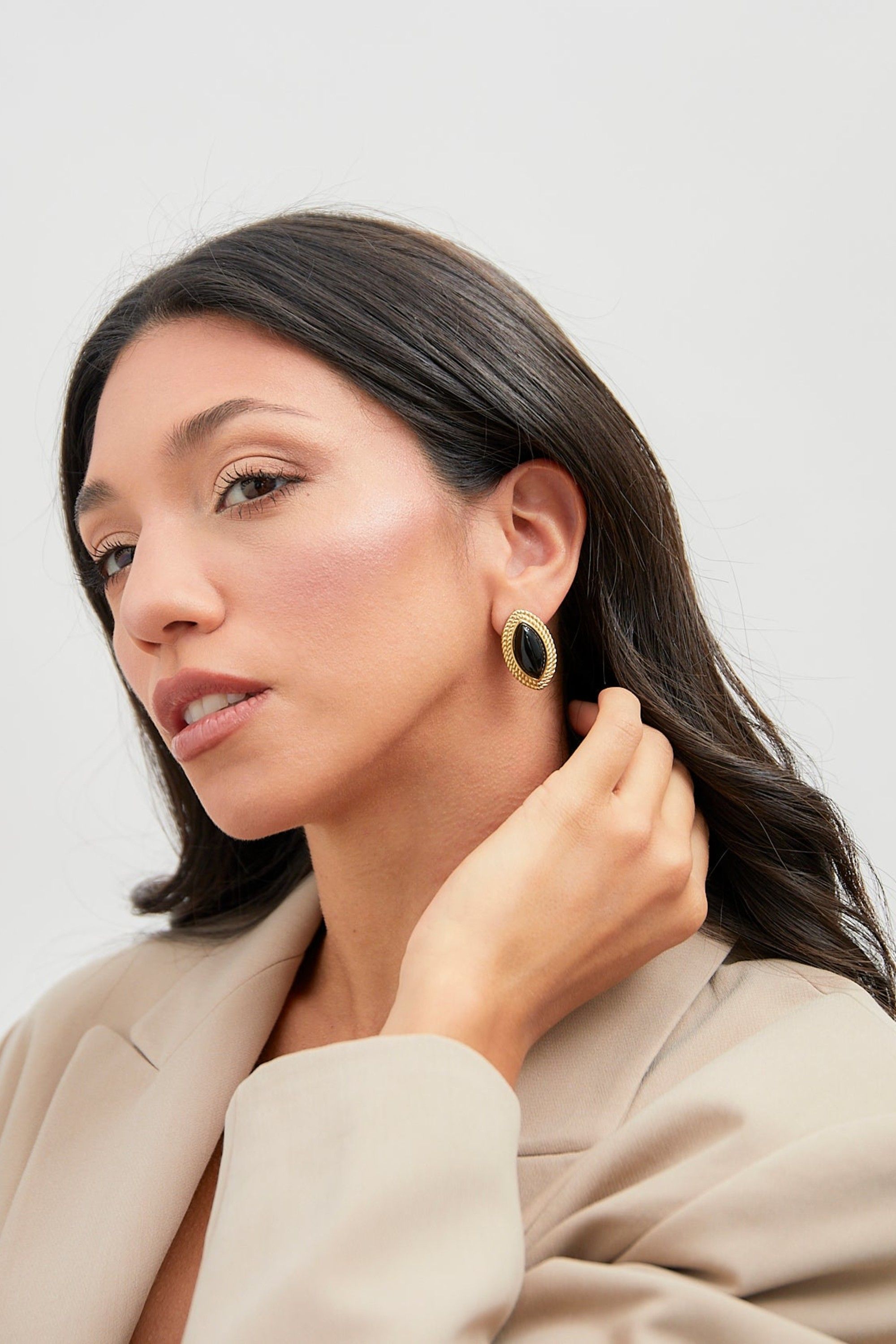 Linzi Lyla Black Oval Stud Earrings