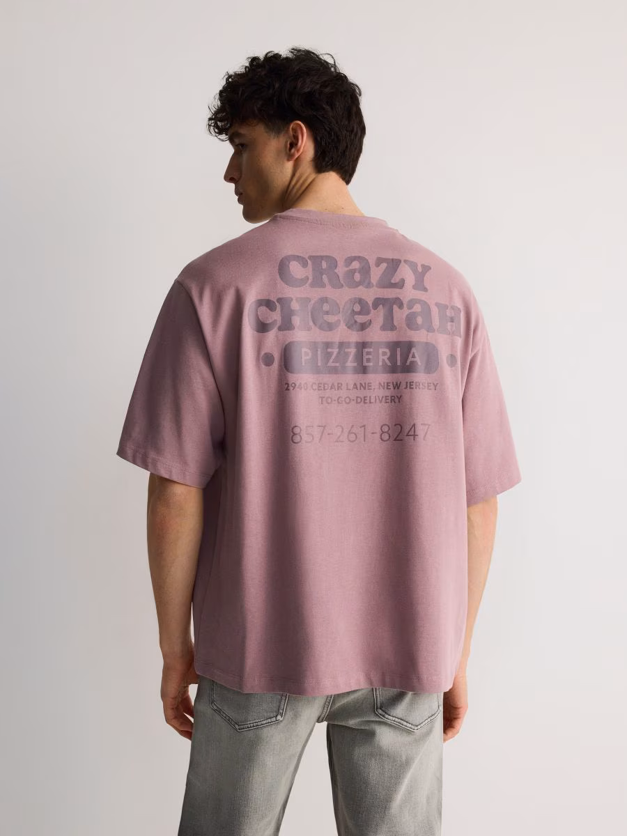 Oversized T-Shirt With Appliqu&eacute;