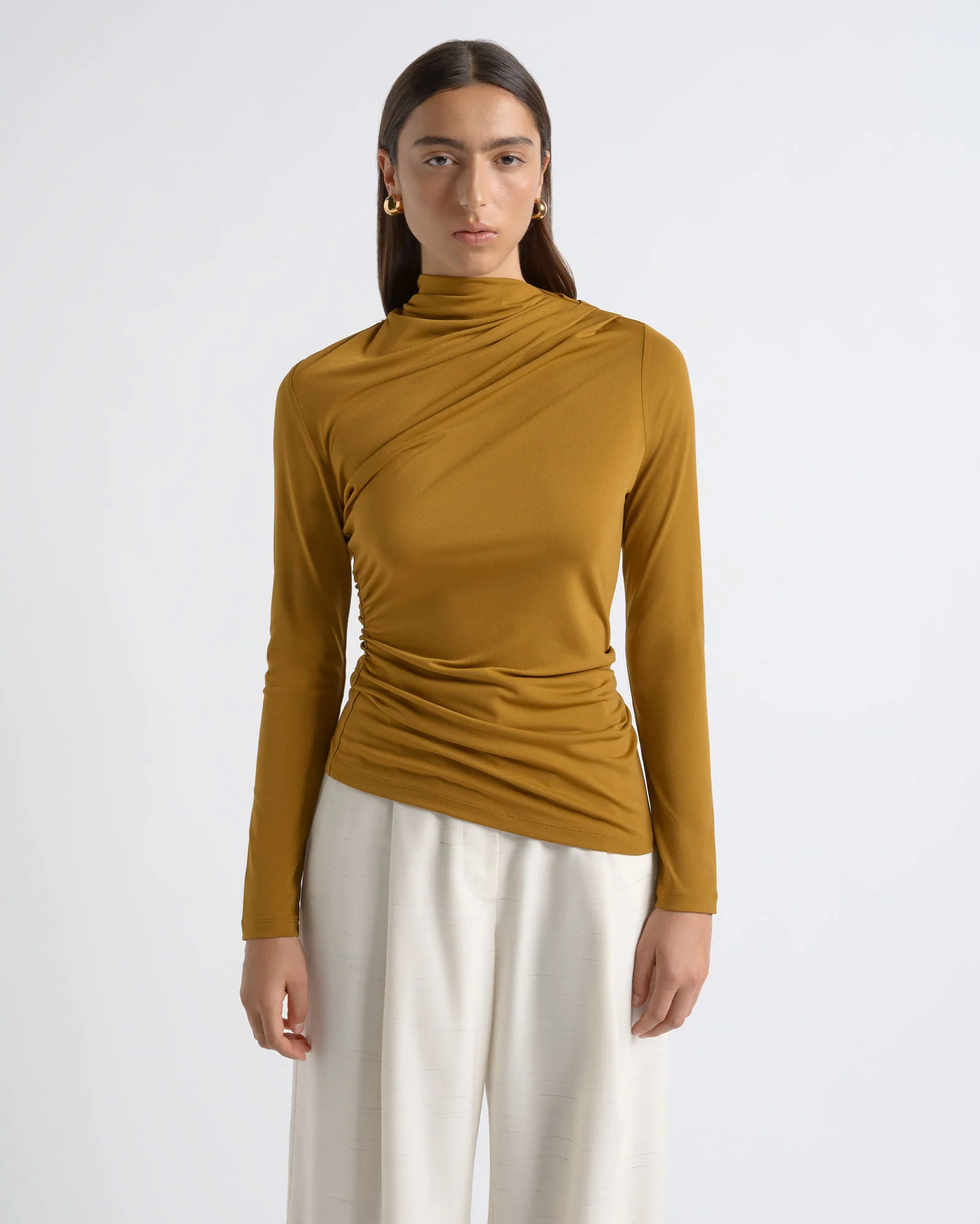 Crepe Mesh Gathered Top