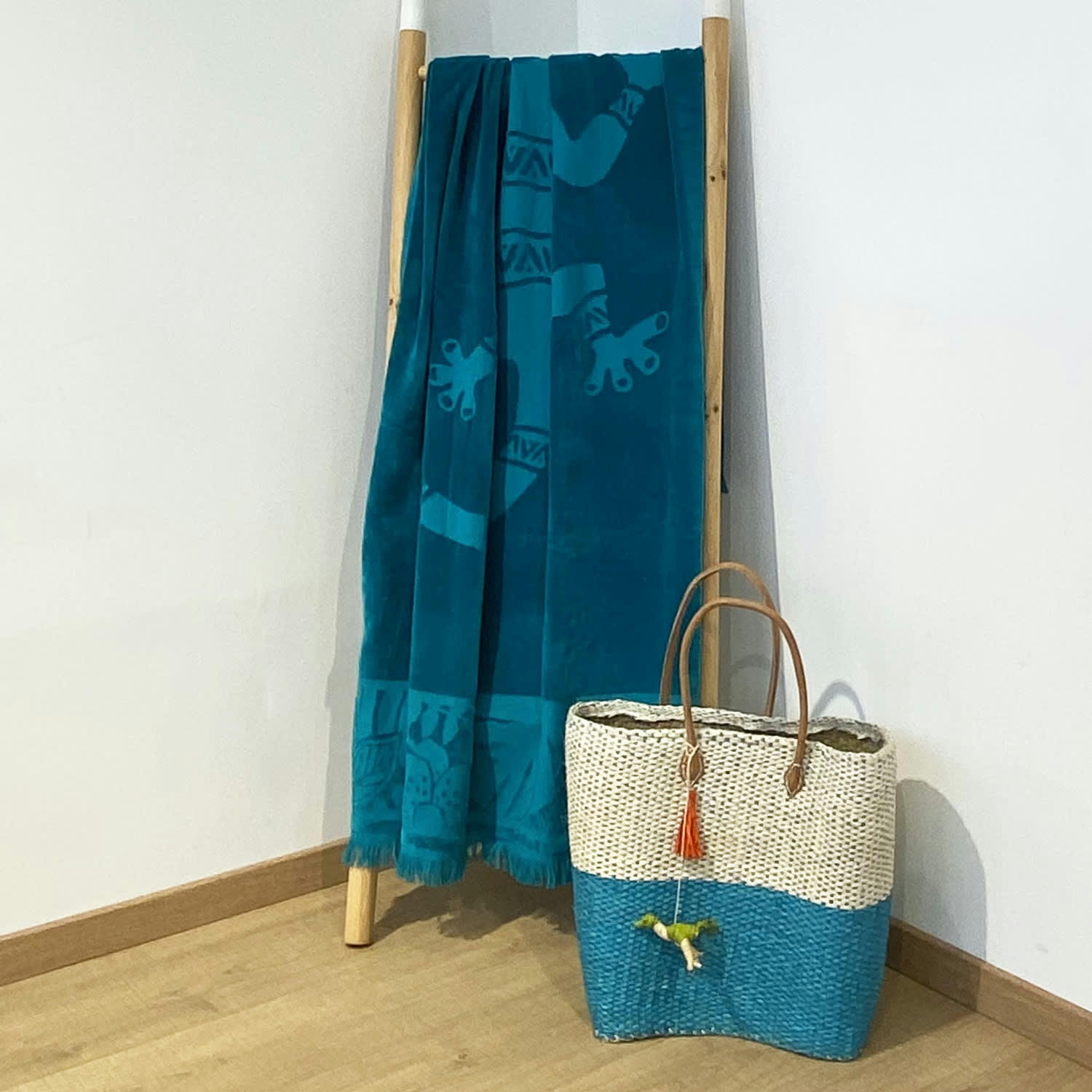 ÉPONGE VELOURS UNIE AVEC MOTIFS CISELÉS - Serviette de plage éponge velours ciselée Kariba 90x170 bleu canard