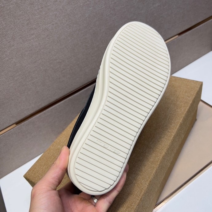 Rick Owens Low Sneakers Black