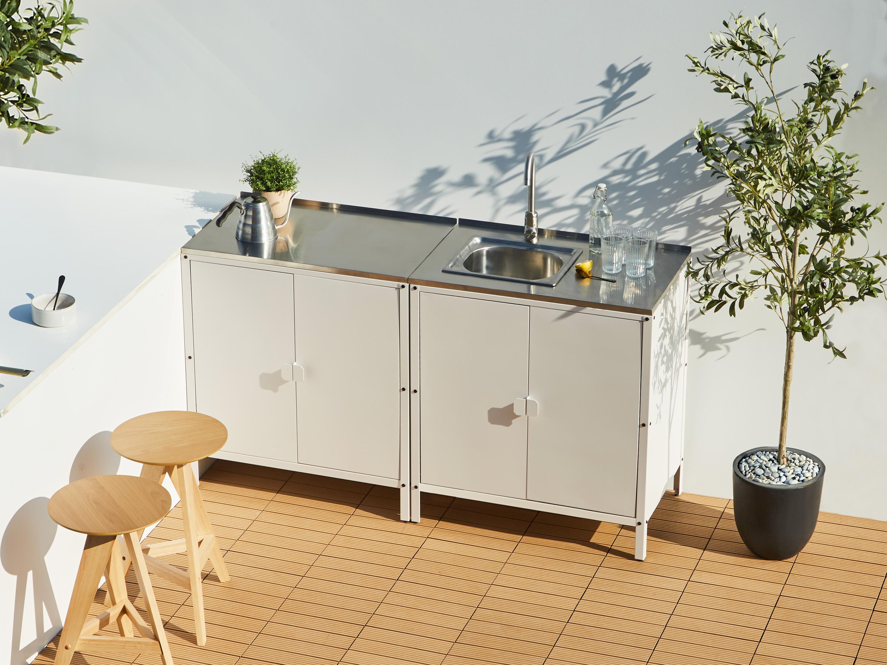 2 Piece Outdoor Kitchen Set with Sink VILAMA Metal White