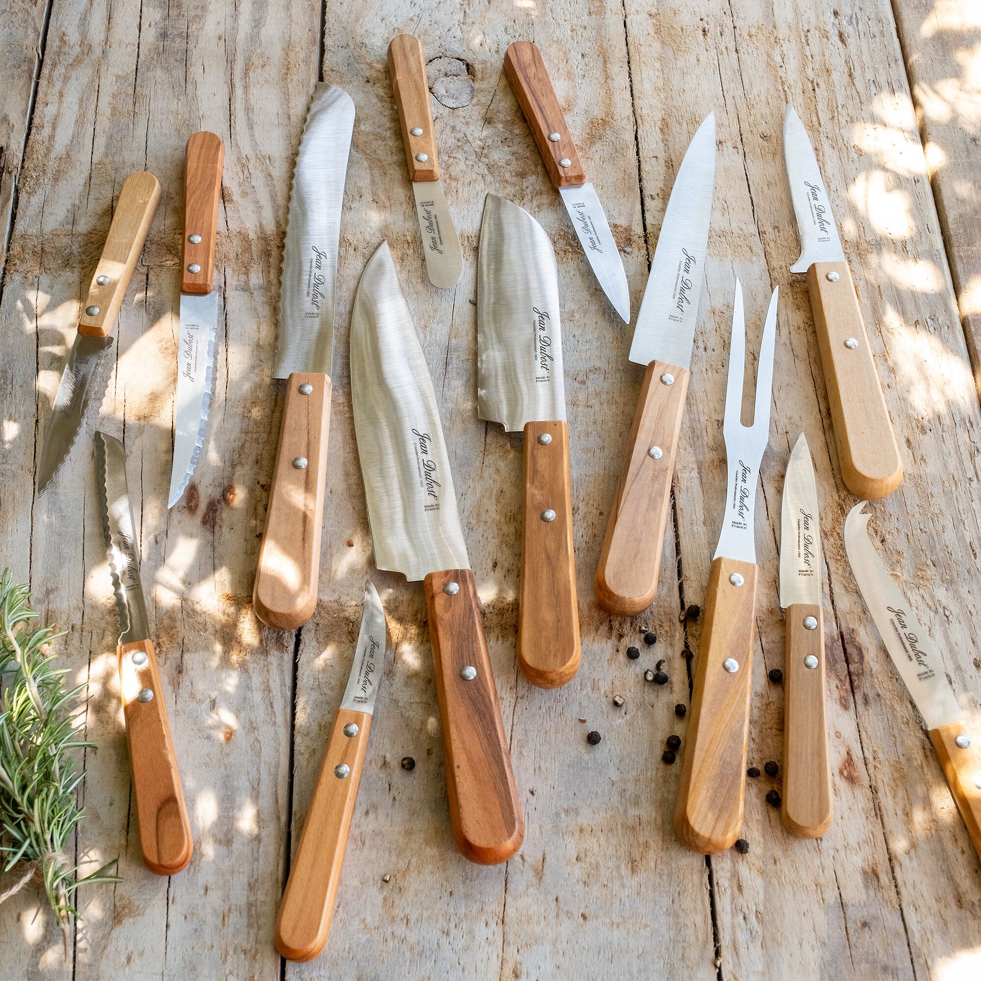 TRADITION - Couteau à tomates en inox et bois d'olivier 21cm - naturel