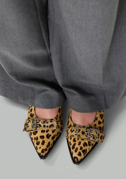 Leopard buckle ballerina's