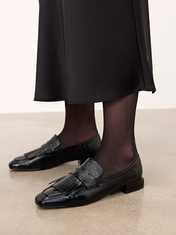 Black wrinkled patent leather loafers