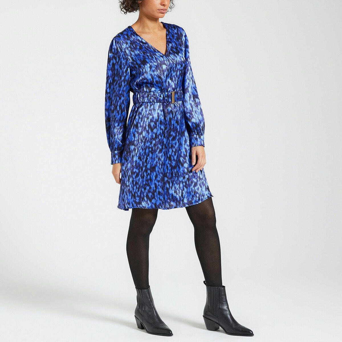 Robe courte imprimée, ceinturée
