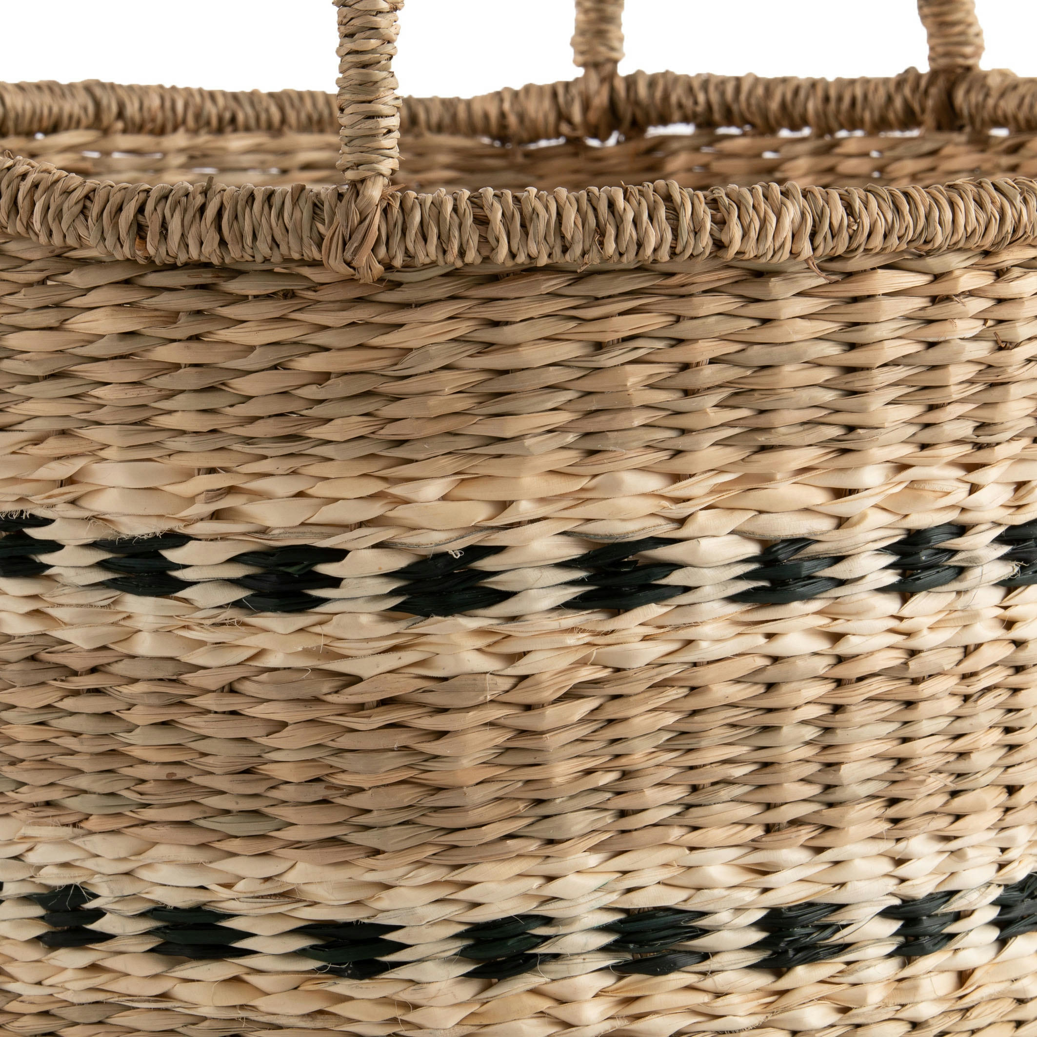 Panier rond en jonc de mer, Azzu