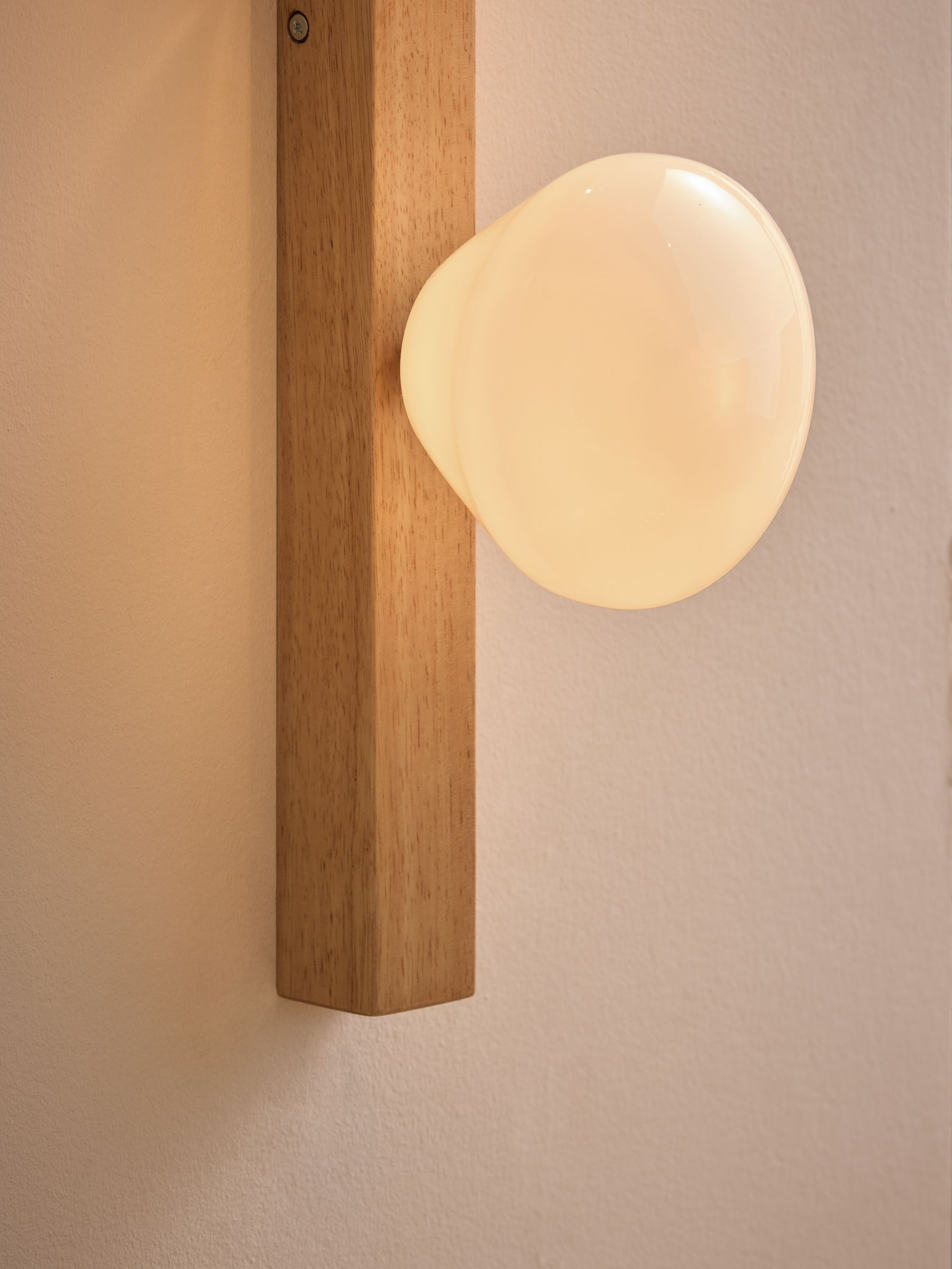 Cillian Wall Light in Light Wood