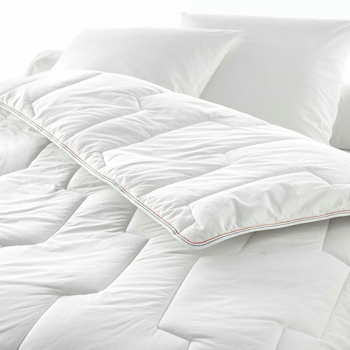 Couette 50% laine merinos 50%fibres polyester