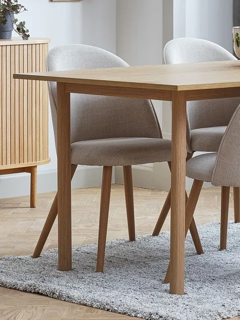 Spisebordsstol THORUP beige stof/natur egefarve
