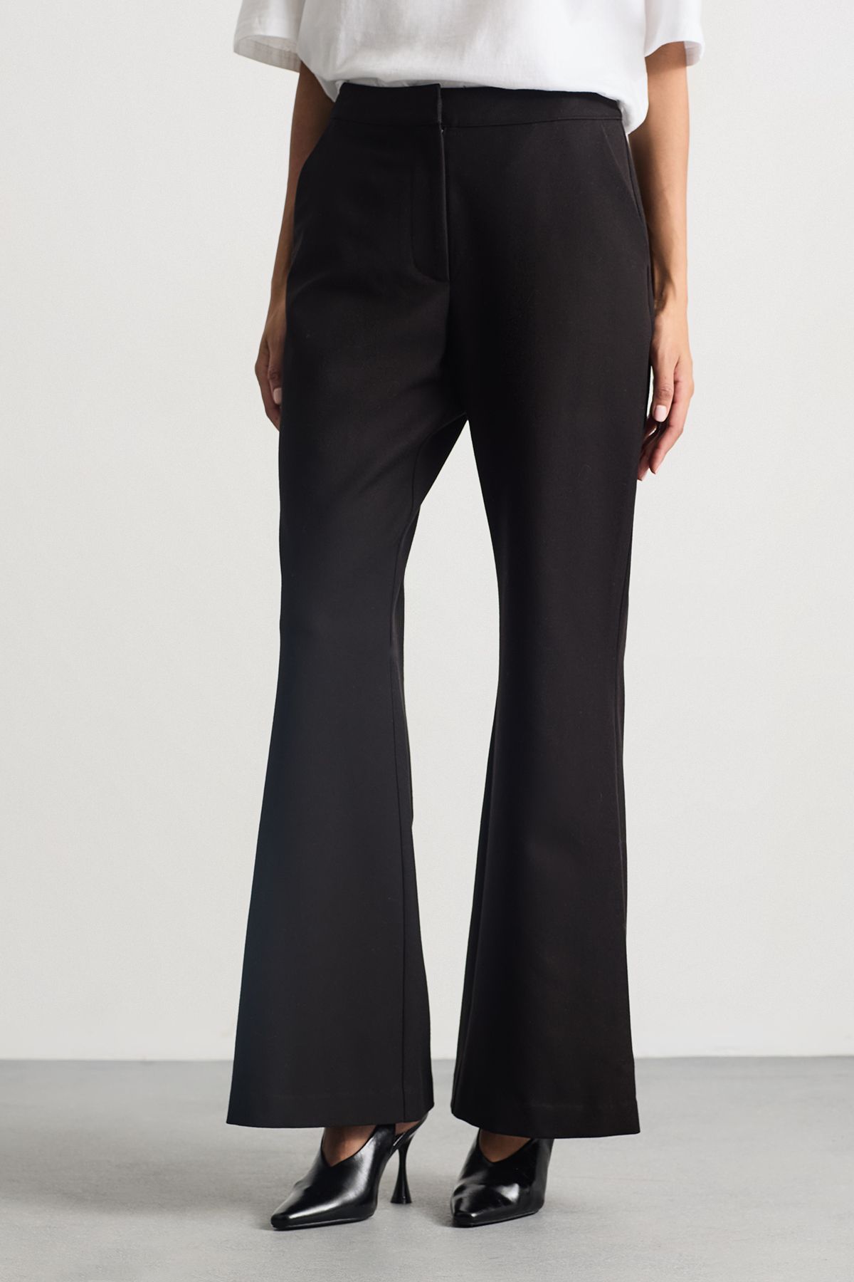 Warehouse Premium Skinny Kick Flare Tailored Trouser